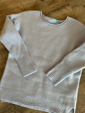 J. McLaughlin Women's Cashmere Sweater in Light Blue